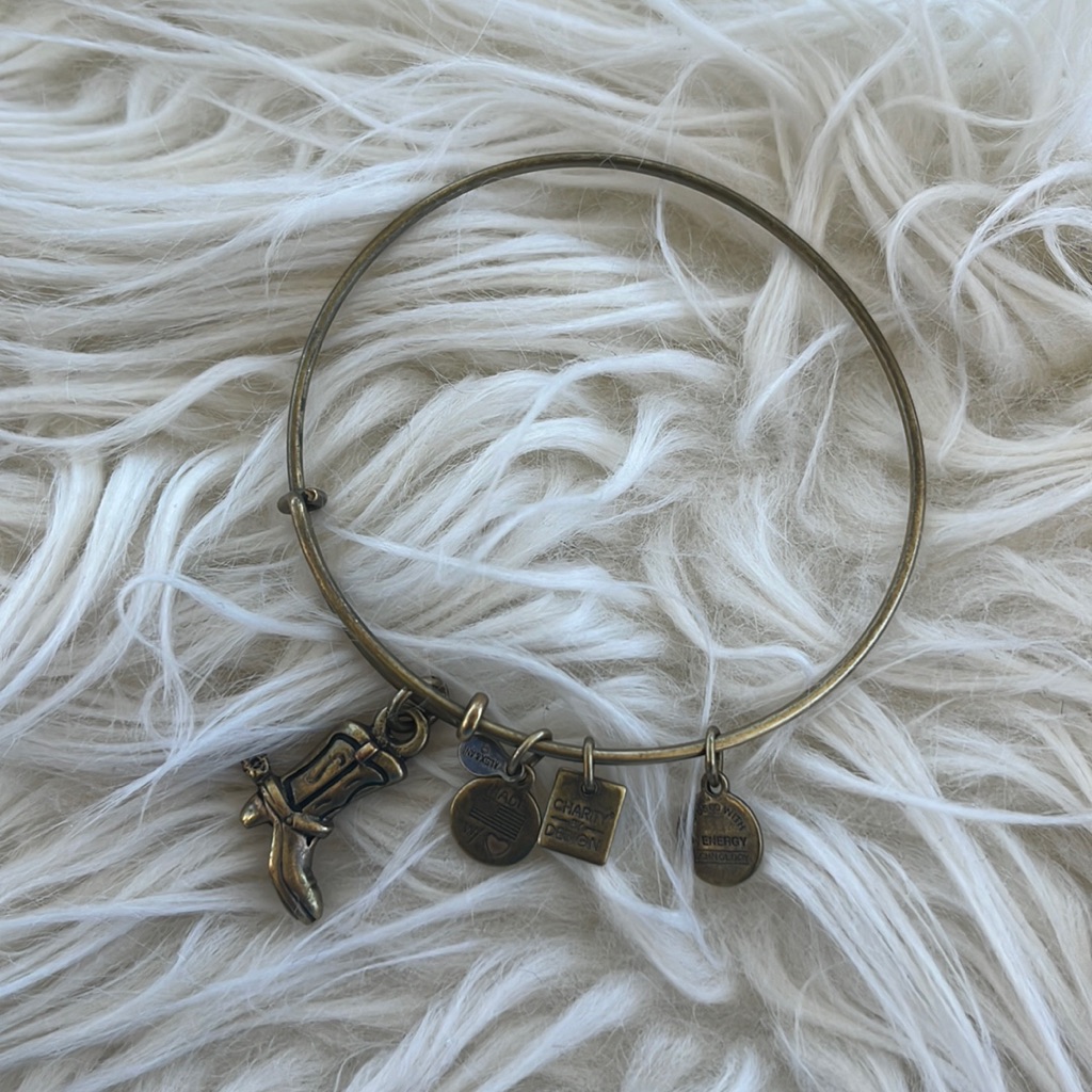 Alex And Ani Cowgirl Boot Bracelet 10$